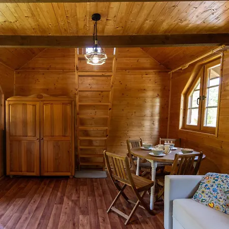 בקתה Januszowka - Ranczo Turystyczne *